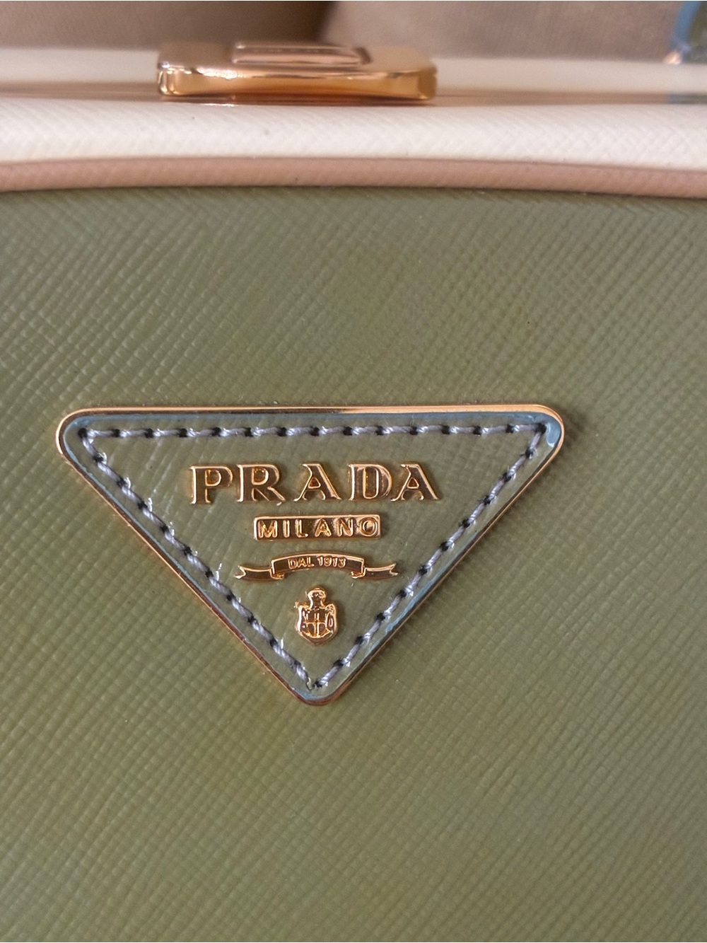 Prada Saffiano Vernice pyramid frame handbag - Picture 2 of 16